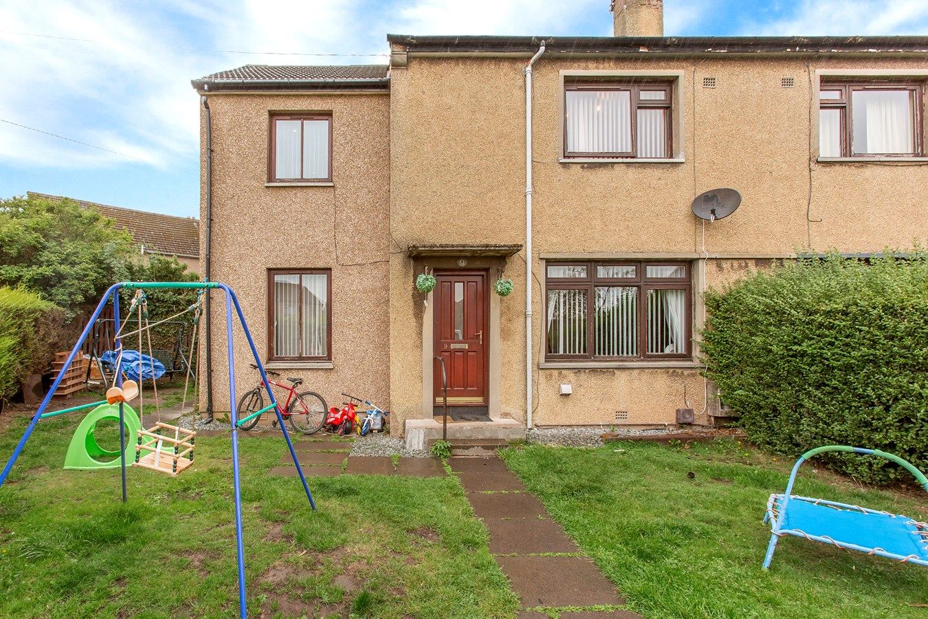 4 bed semidetached house for sale in Edmonstone Drive, Danderhall