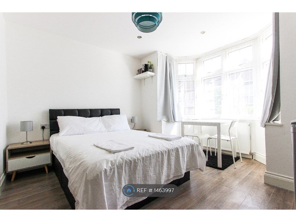 Room to rent in Rosemead Avenue, Wembley HA9 Zoopla
