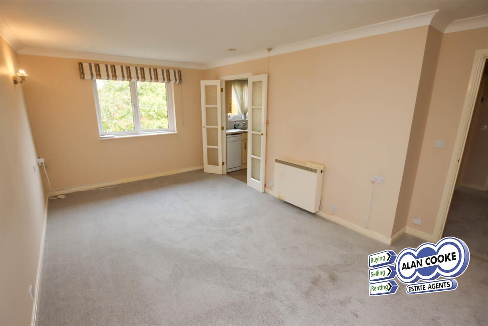 1 bed flat for sale in Primrose Court, Primley Park View, Alwoodley