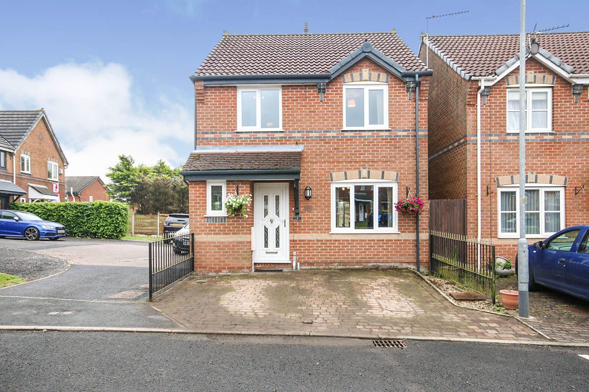 Hogarth Rise, Oldham, Greater Manchester OL1  