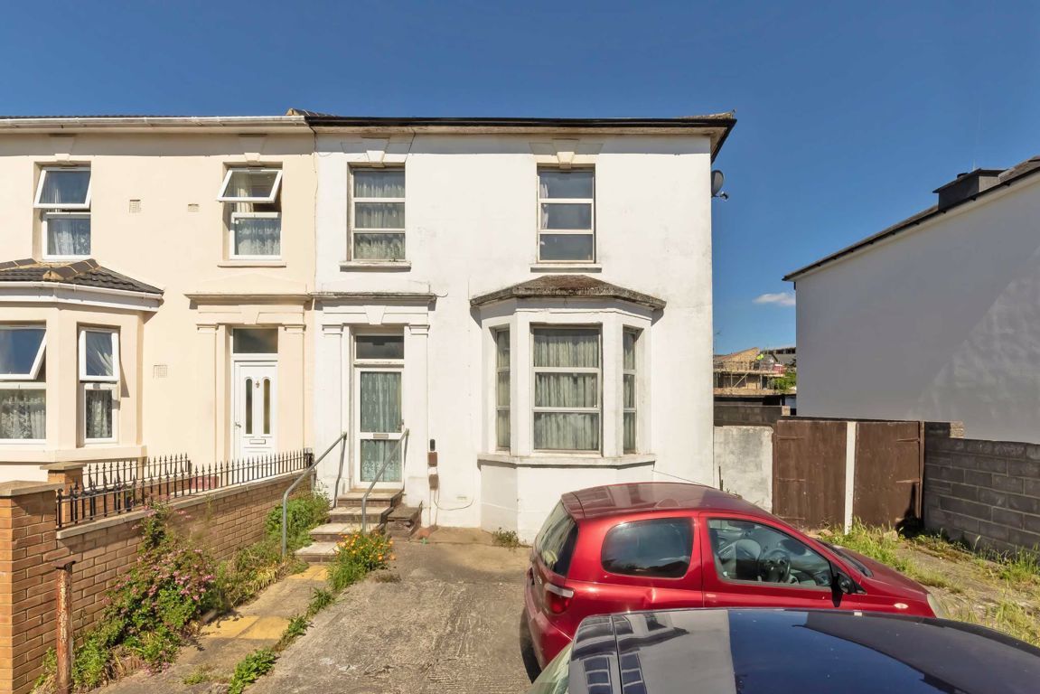 Westminster Road, London W7  