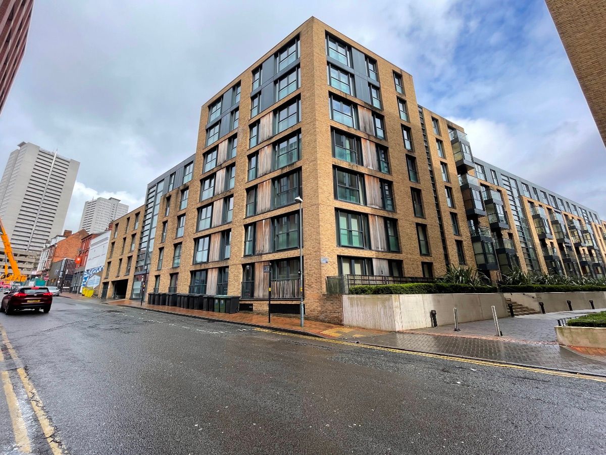 1 bed flat to rent in Apartment, Southside, St. John's Walk, Birmingham
