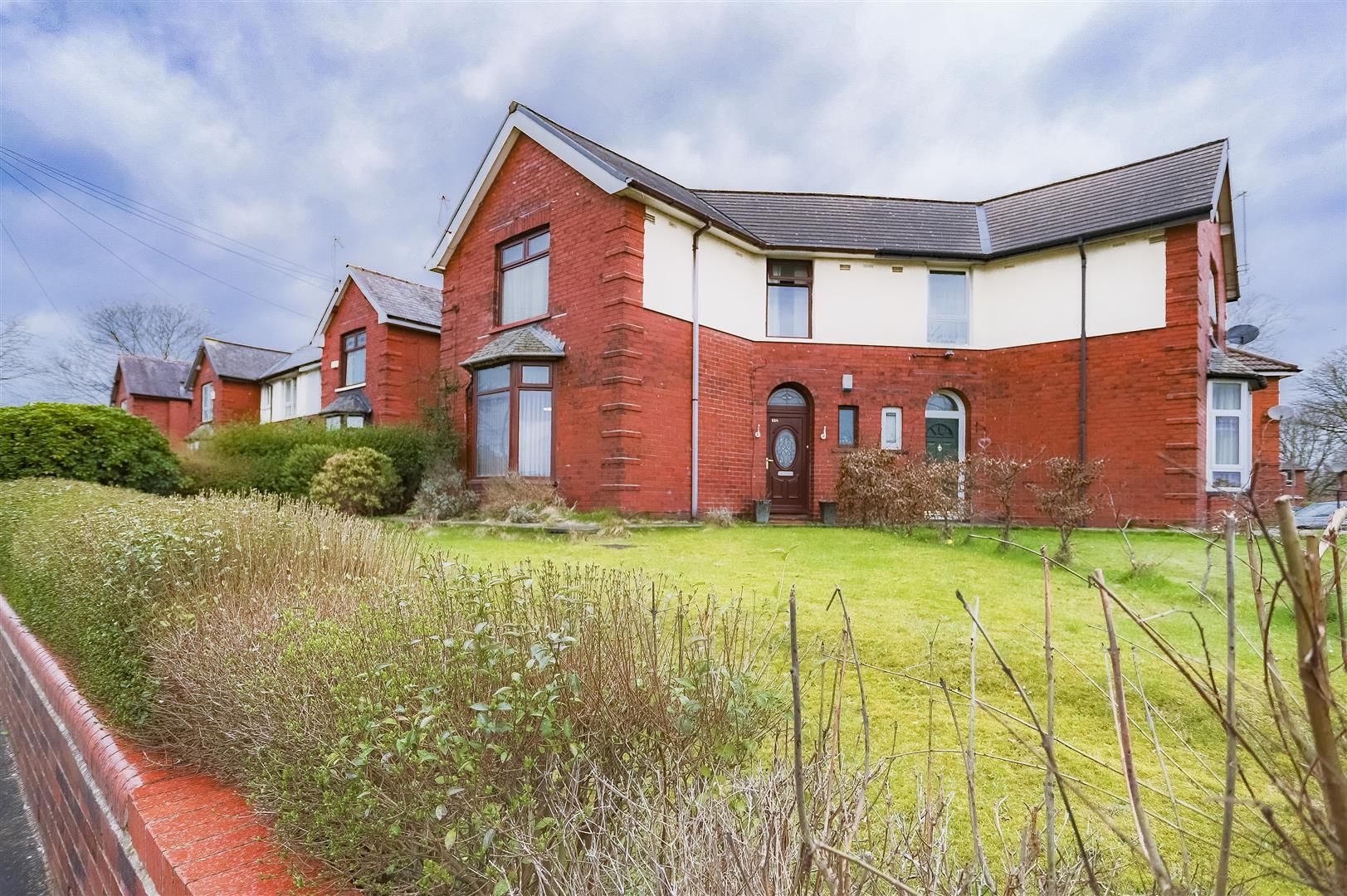 2 bed semidetached house for sale in Queensway, Rochdale OL11 Zoopla