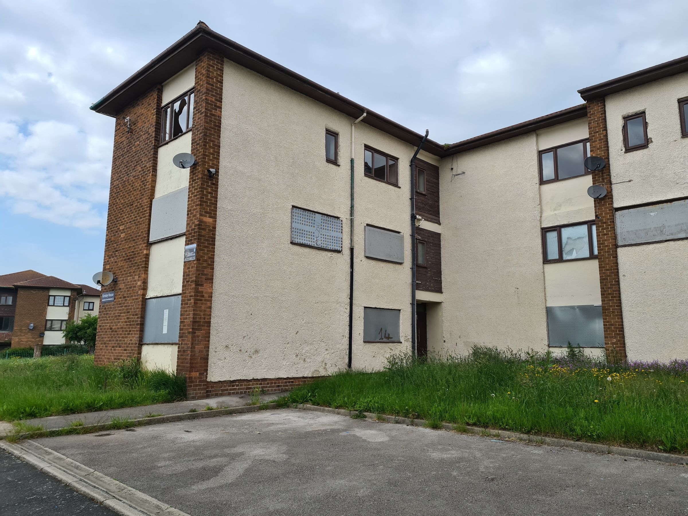 Apartment 2 Farnley House Kingsdale Court Leeds West Yorkshire LS14  