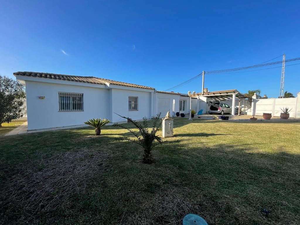 3 bed villa for sale in Conil De La Frontera, Conil De La Frontera, Cádiz, Andalusia, Spain Zoopla