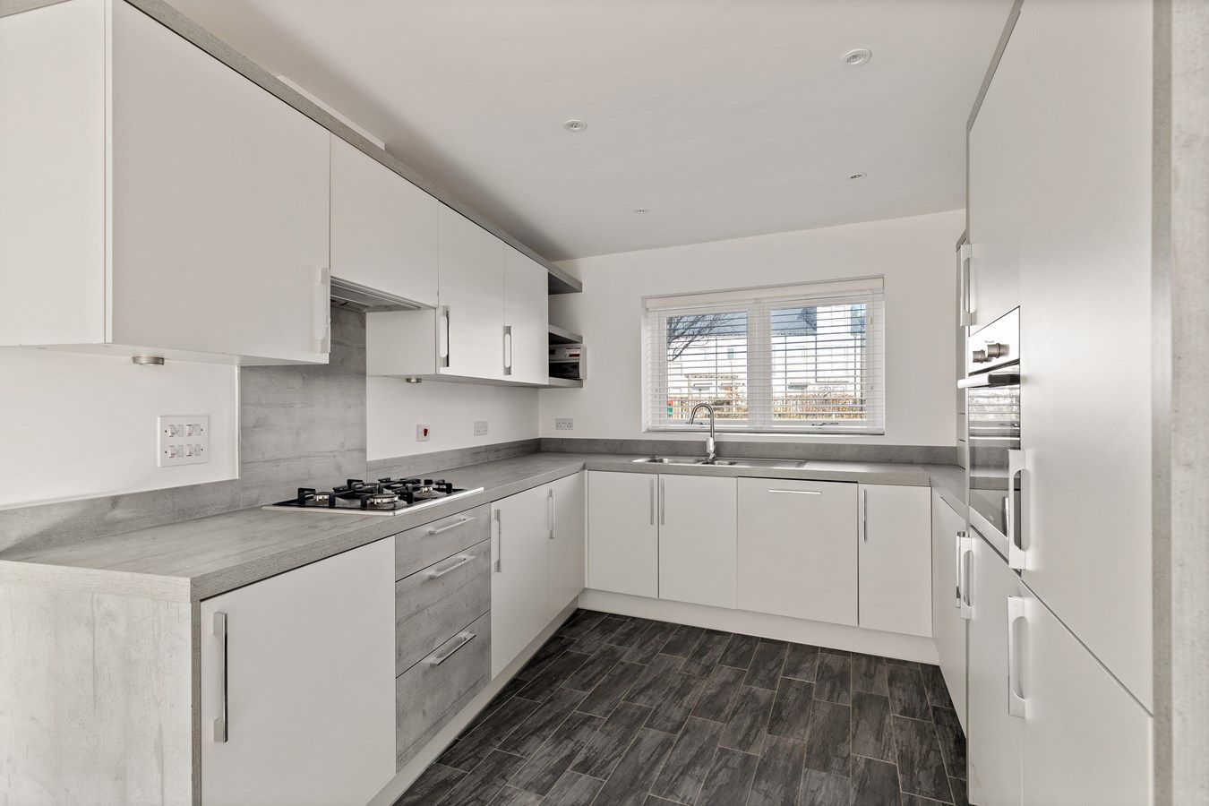 2 bed end terrace house for sale in Kings Way, Folkestone CT19 Zoopla