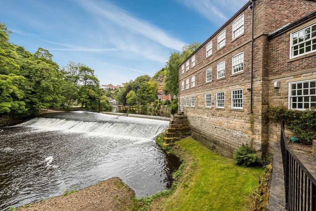 2 bed flat for sale in Castle Mills, Waterside, Knaresborough, North