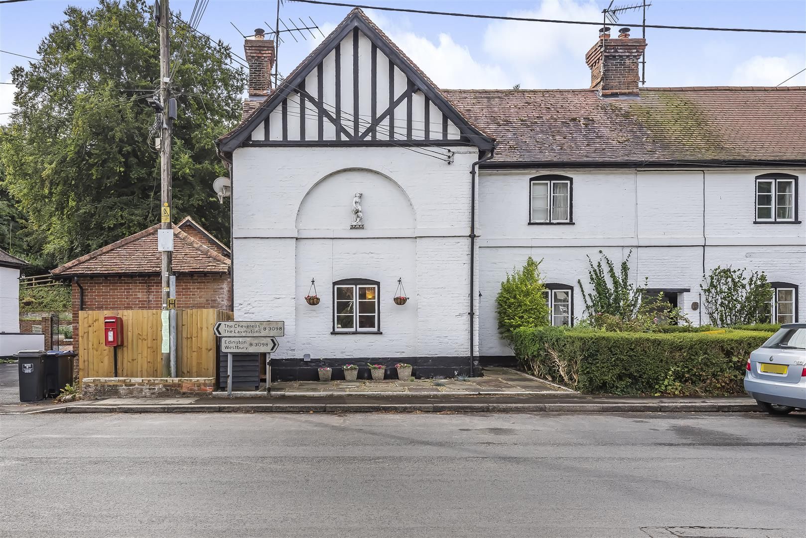 2 bed terraced house for sale in High Street, Erlestoke, Devizes SN10