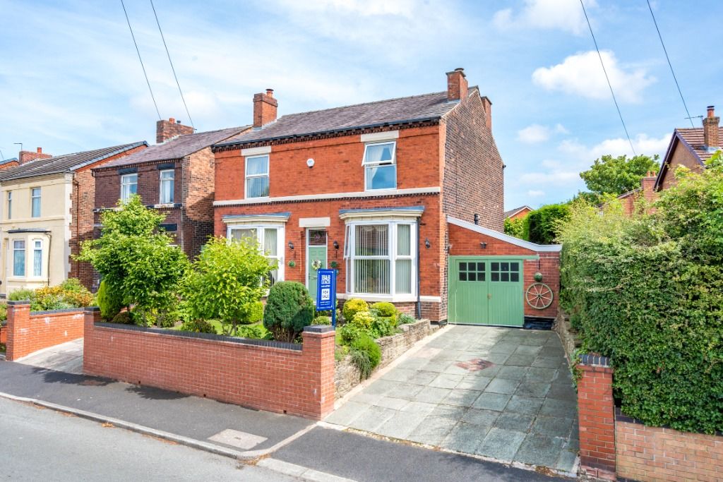 3 bed detached house for sale in Leach Lane, Sutton Leach, St Helens ...