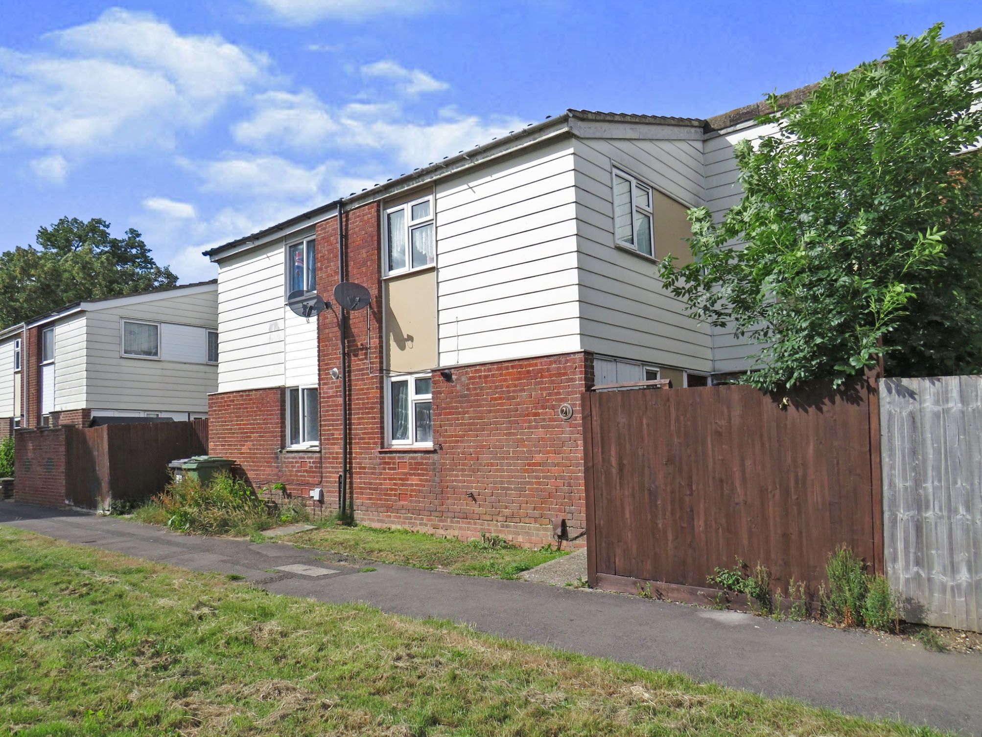 3 bed terraced house for sale in Cayman Close, Popley, Basingstoke RG24