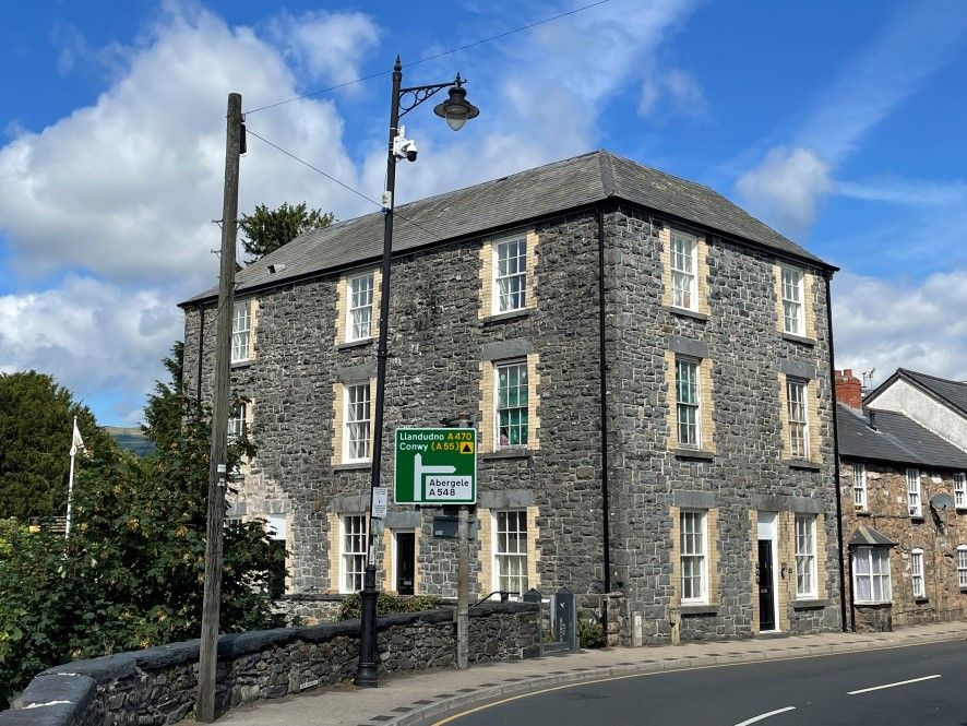 1 bed flat for sale in Flat 3 Ty Glan House, 15 Bridge Street, Llanrwst