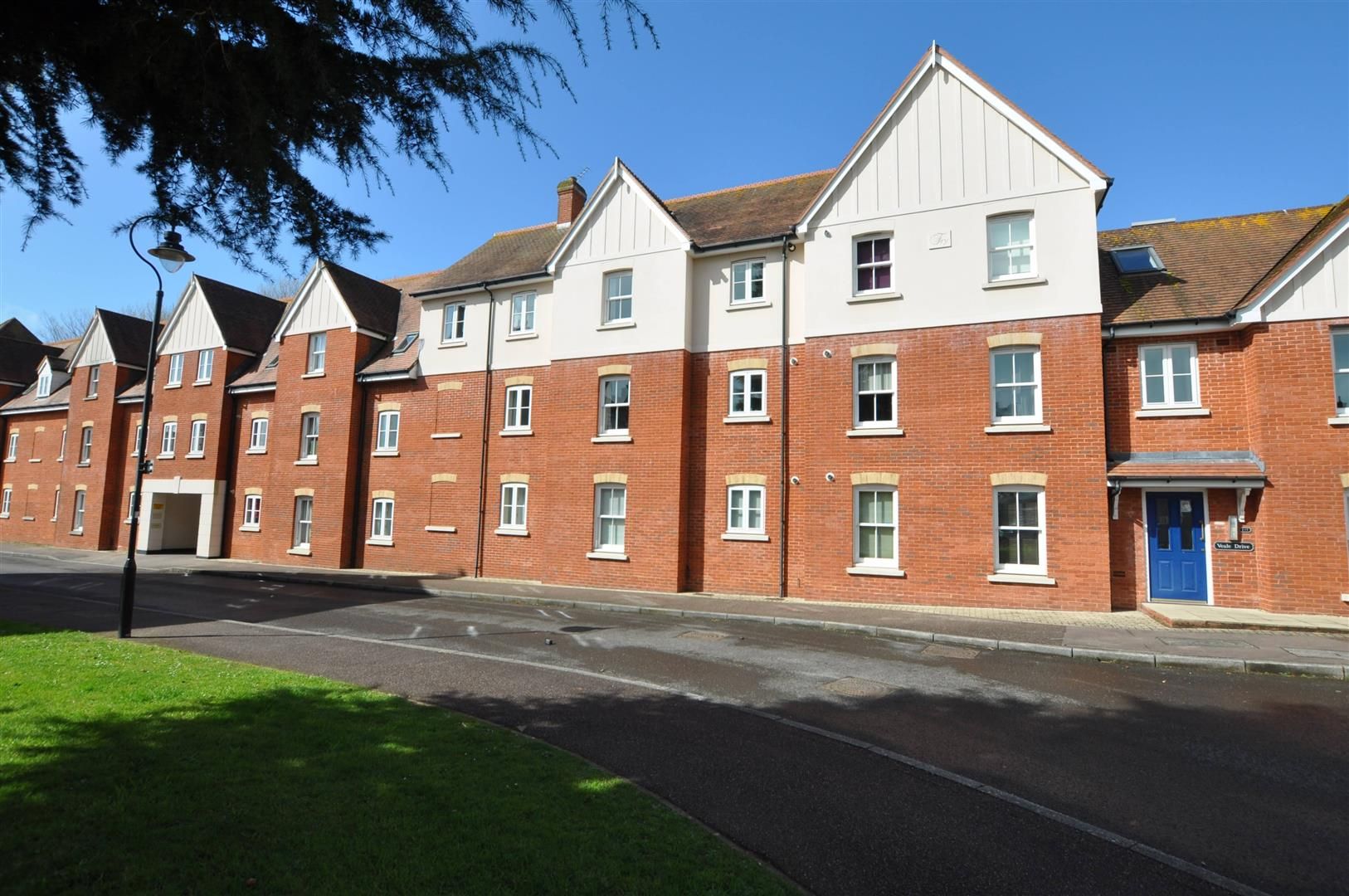 Veale Drive, Exeter EX2  