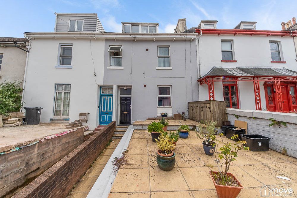 2 bed flat for sale in Abbey Road, Torquay TQ2 Zoopla