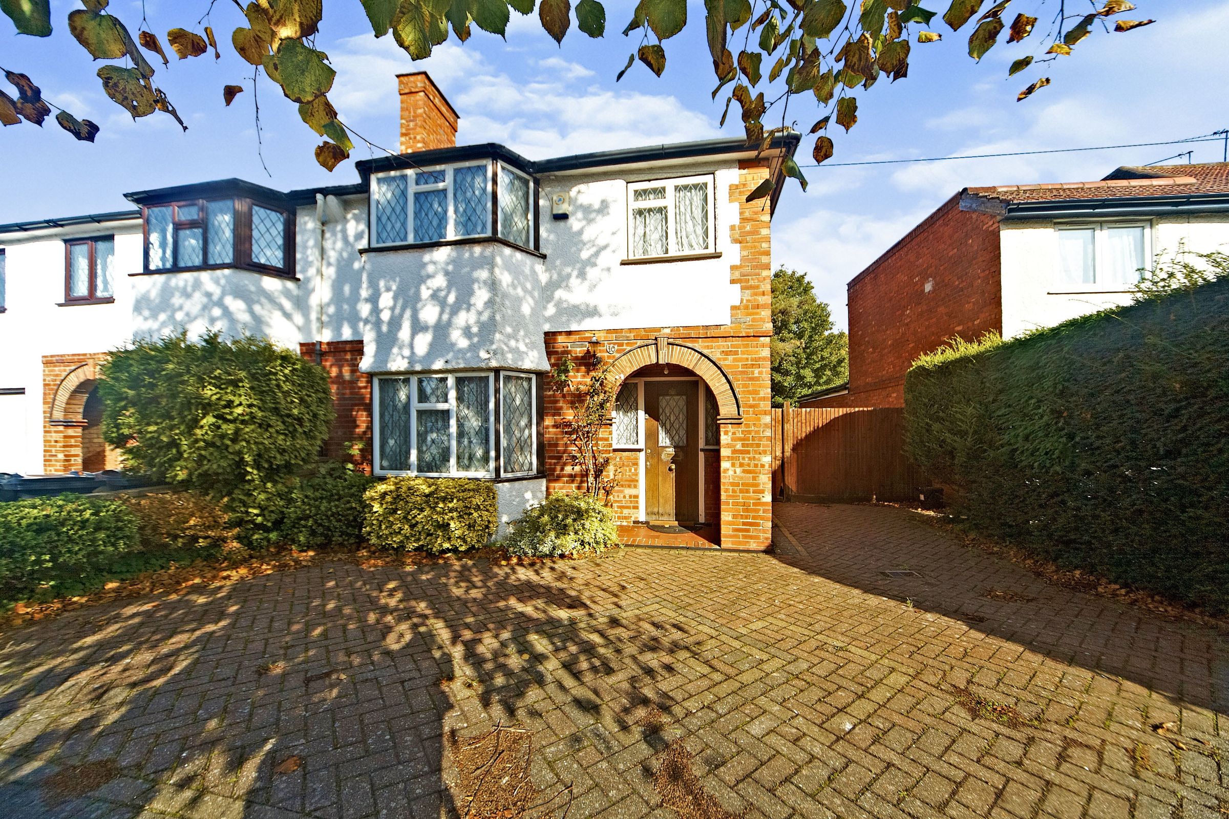 3 bed semidetached house for sale in Upper Selsdon Road, South Croydon