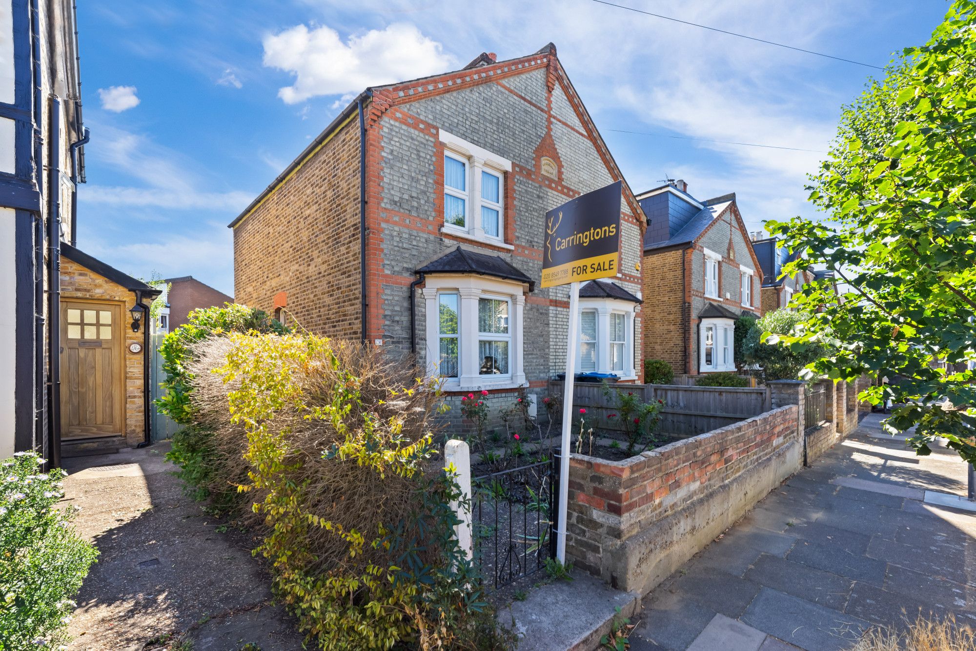3 bed semidetached house for sale in Canbury Avenue, Kingston Upon