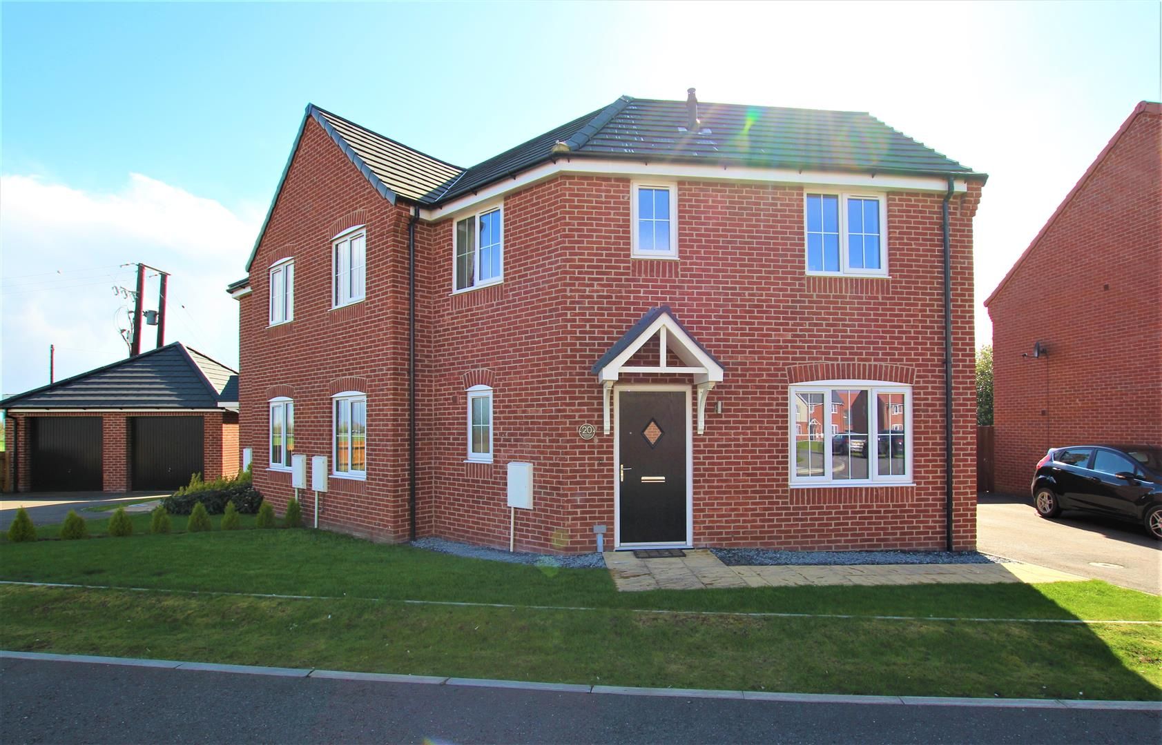 3 bed semidetached house for sale in Goldcrest Road, Crowland