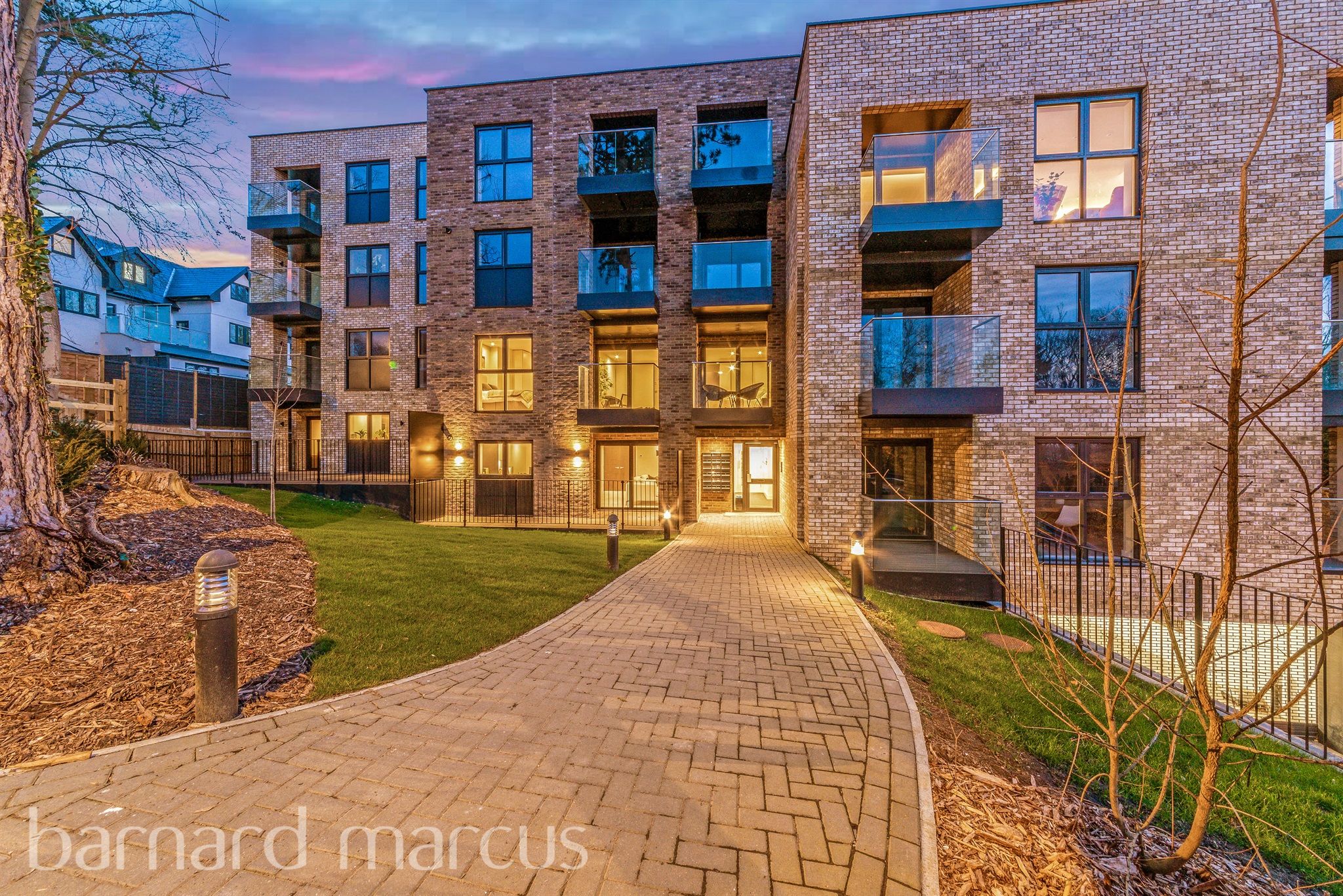 New home, 3 bed flat for sale in West Hill, Sanderstead, South Croydon