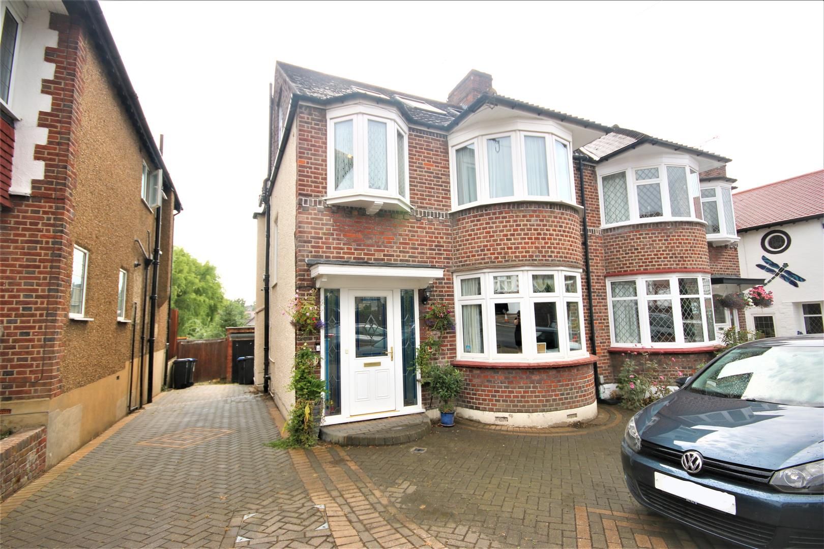 4 bed property for sale in Holly Hill, London N21 Zoopla