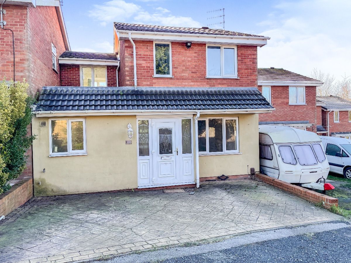 3 bed detached house to rent in North View Drive, Brierley Hill DY5