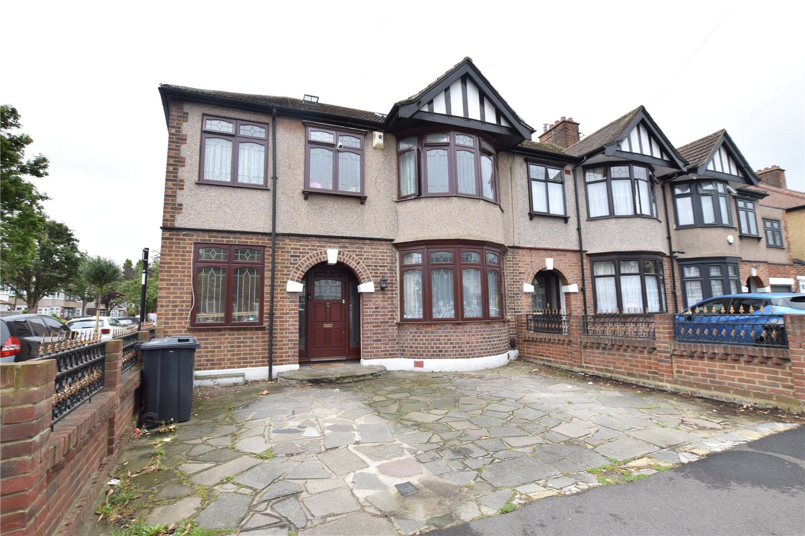 6 bed end terrace house for sale in Priestley Gardens, Chadwell Heath