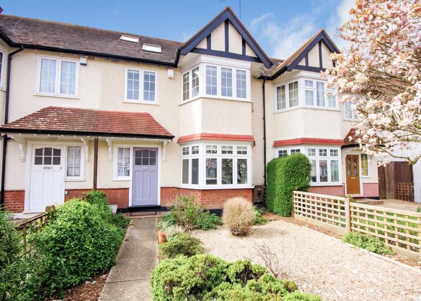 4 bed property for sale in Cadogan Gardens, Finchley N3 Zoopla