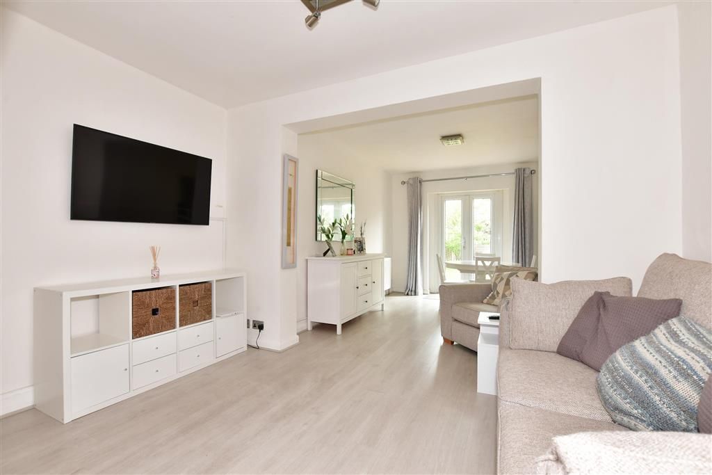 4 bed semidetached bungalow for sale in St. Johns Road, Whitstable