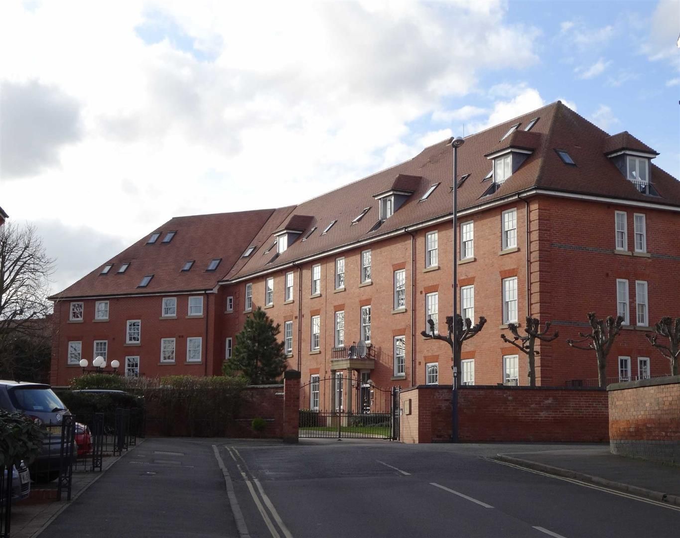 3 bed flat to rent in Five Lamps House, Belper Road, Derby DE1 Zoopla
