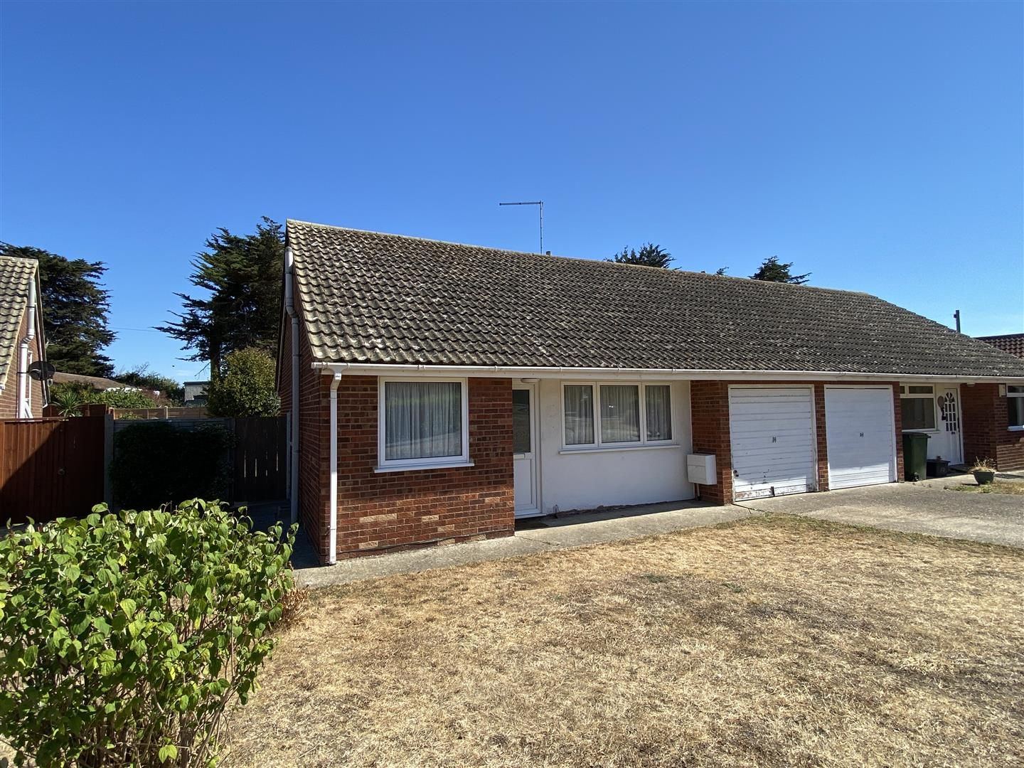 3 bed semidetached bungalow to rent in Ash Grove, Lydd, Romney Marsh