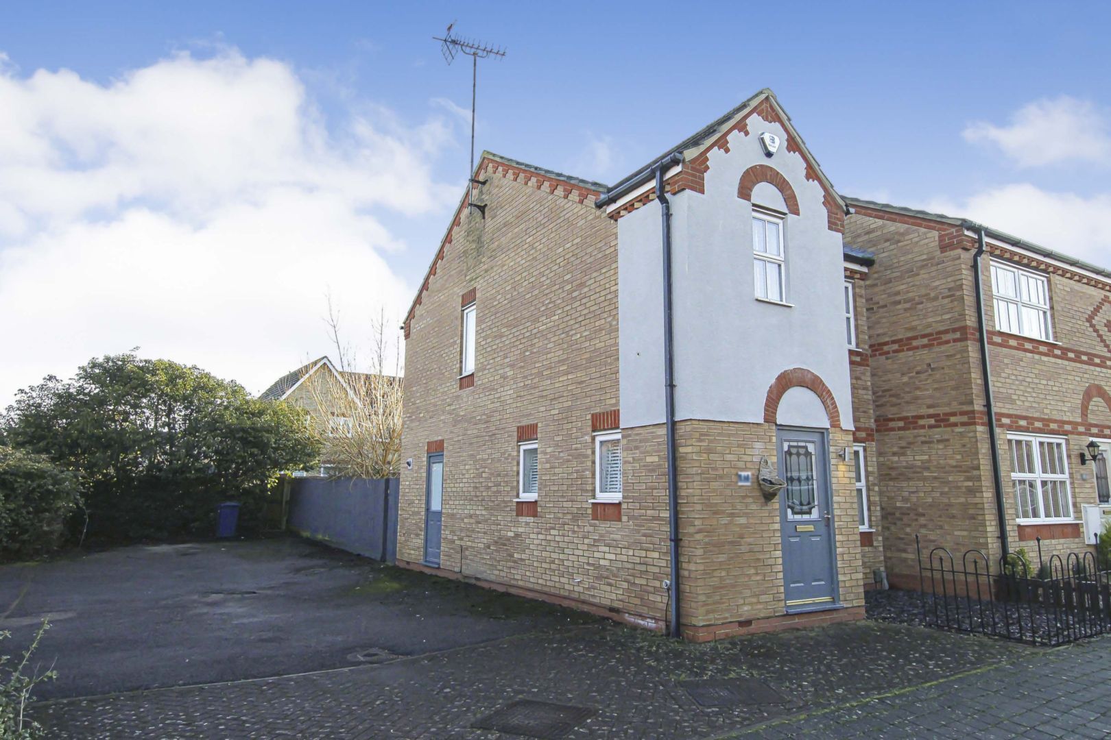 3 bed semidetached house for sale in Woodlark Drive, Cottenham, Cambridge CB24 Zoopla