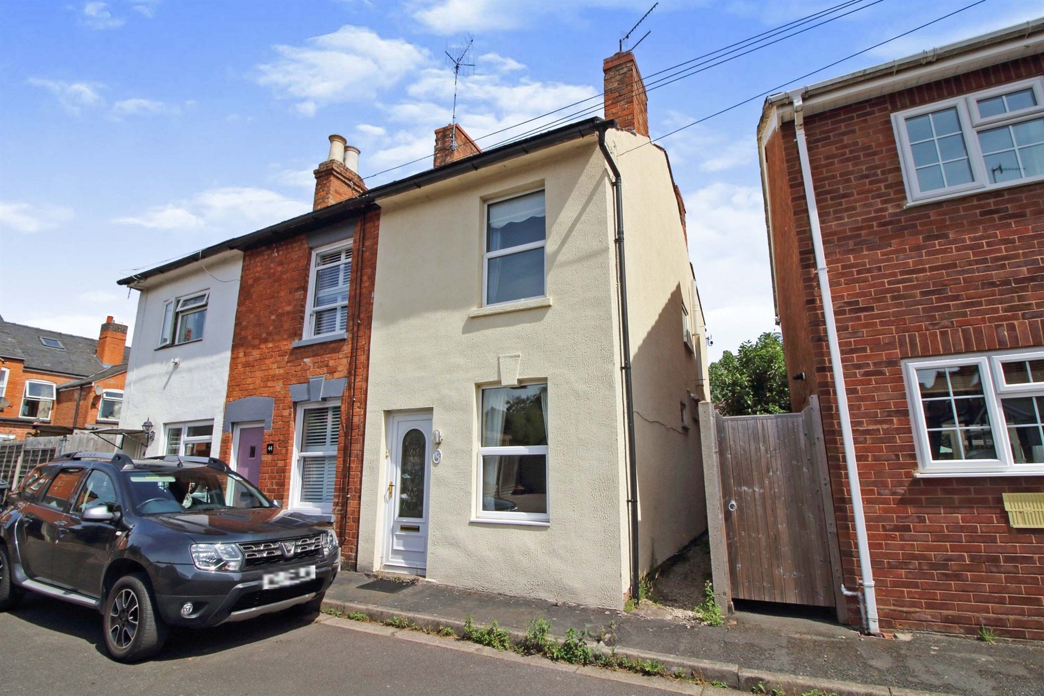 2 bed end terrace house for sale in Middle Road, Worcester WR2 Zoopla