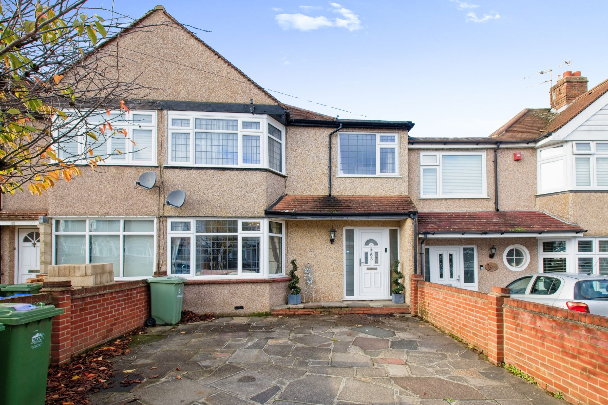 4 bed semidetached house for sale in Dorchester Avenue, Bexley DA5