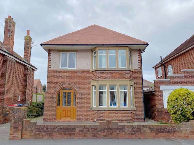 3 bed detached house for sale in Lancaster Gate, Fleetwood FY7 Zoopla