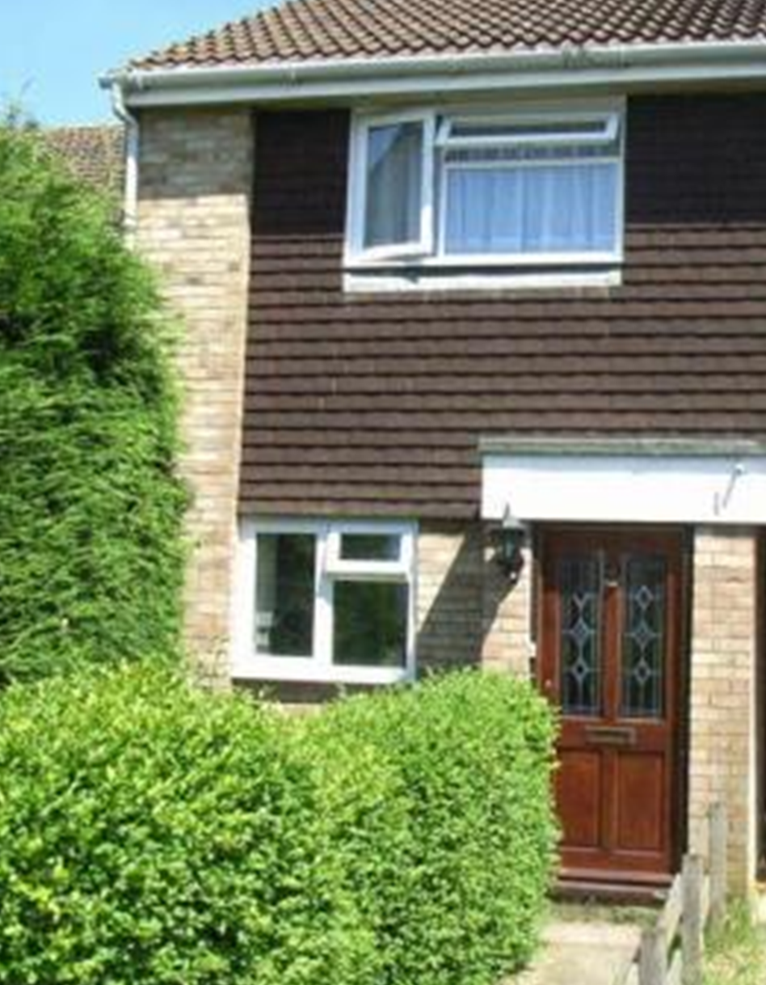 2 bed terraced house to rent in Bryant Close, Hertfordshire EN5
