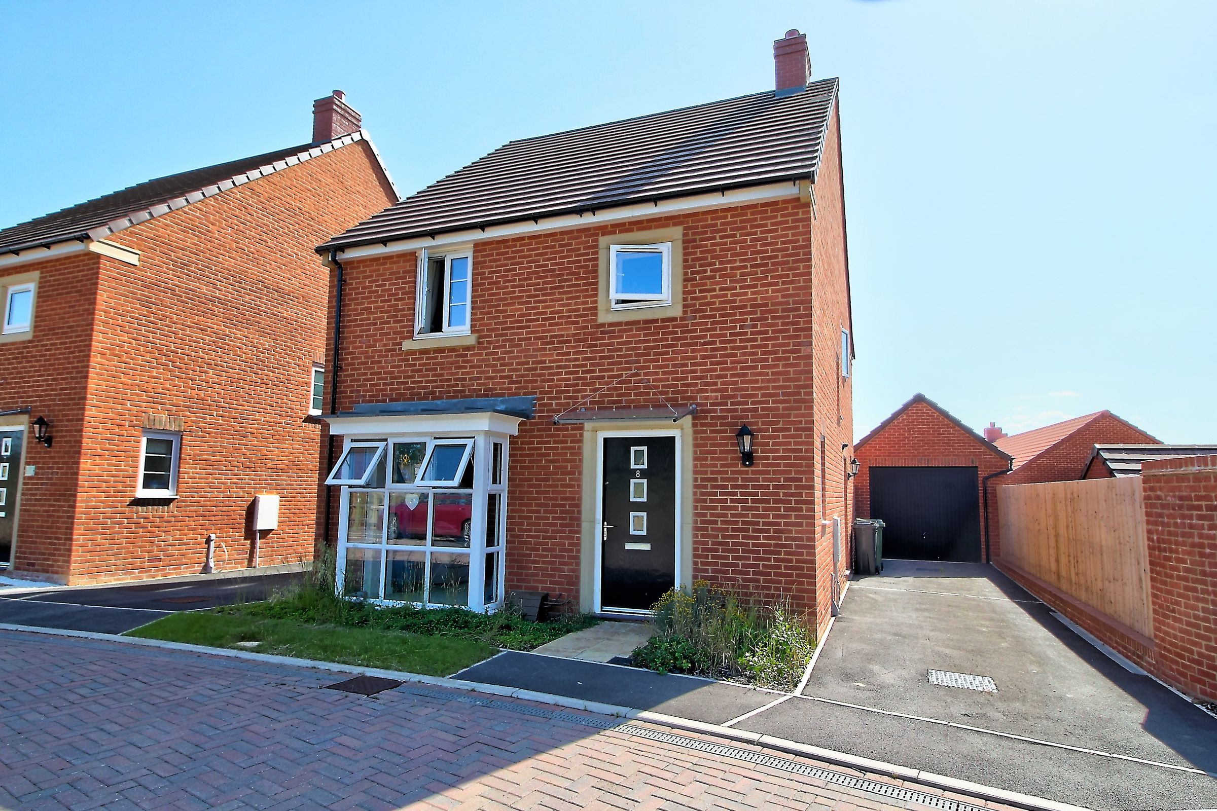 4 bed detached house for sale in Bye Crescent, Basingstoke RG24 Zoopla