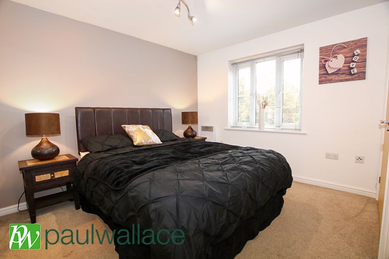 2 bed flat to rent in Yukon Road, Broxbourne EN10 Zoopla