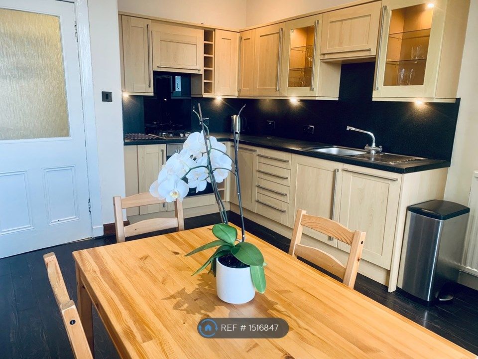 3 bed flat to rent in Perth Road, Dundee DD2 Zoopla