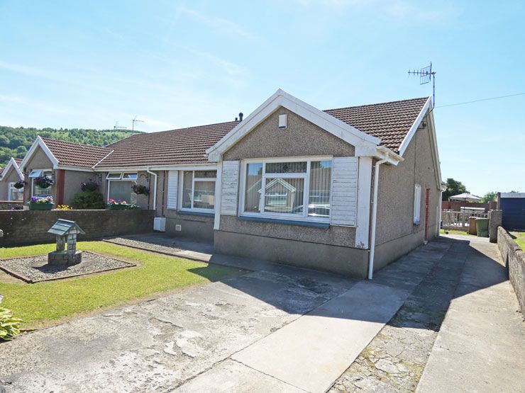 3 bed bungalow for sale in Lon Yr Afon, Llanbradach, Caerphilly CF83