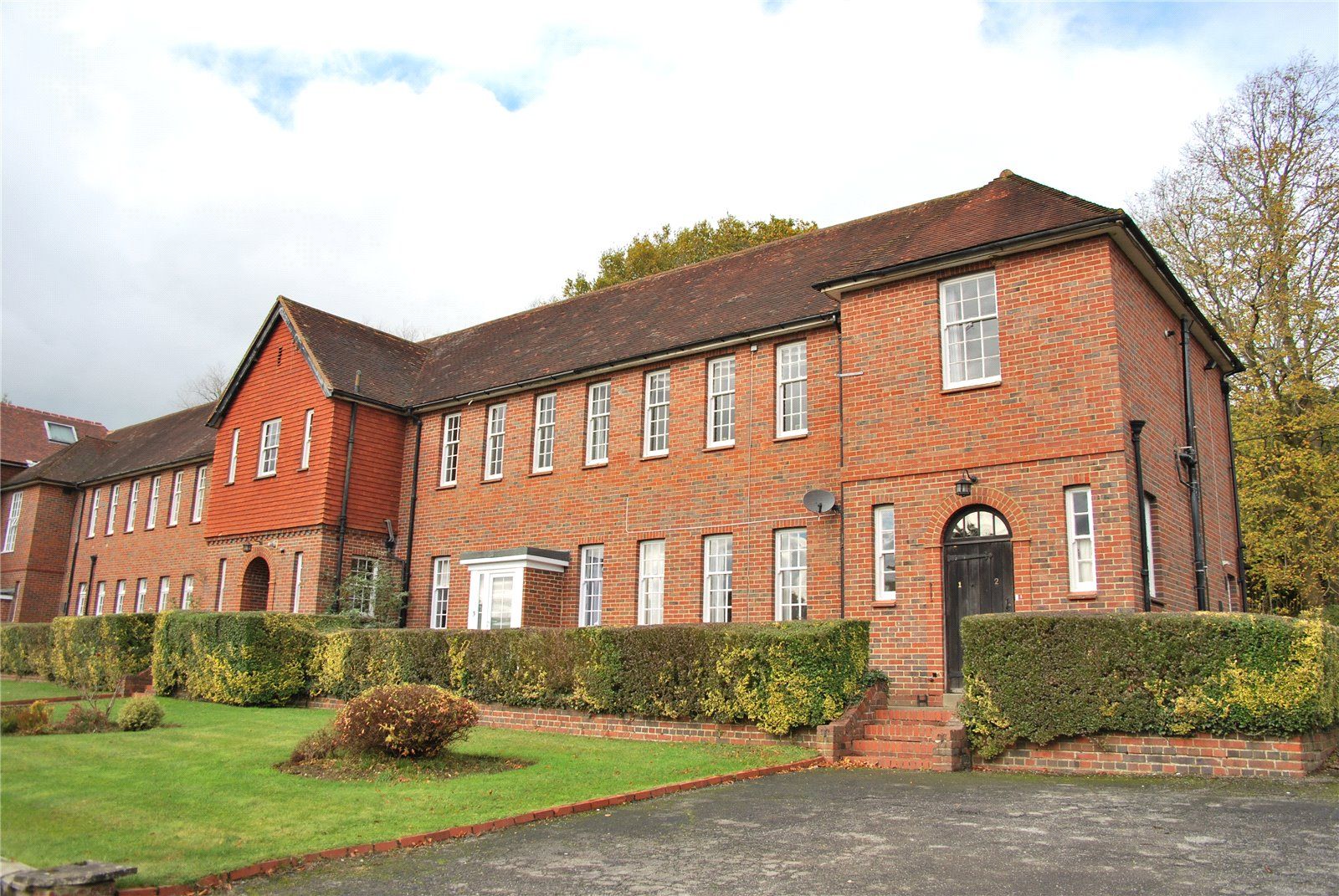 2 bed flat for sale in Old Lane, Dockenfield, Farnham, Surrey GU10 Zoopla