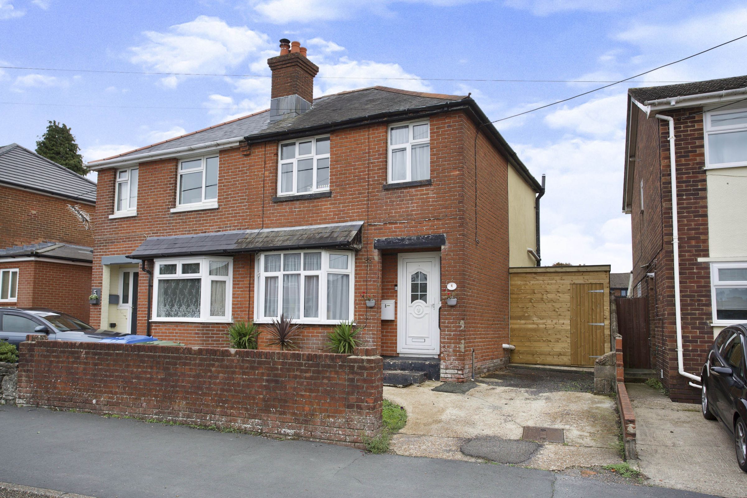 3 bed semidetached house for sale in Hinkler Road, Southampton SO19 Zoopla