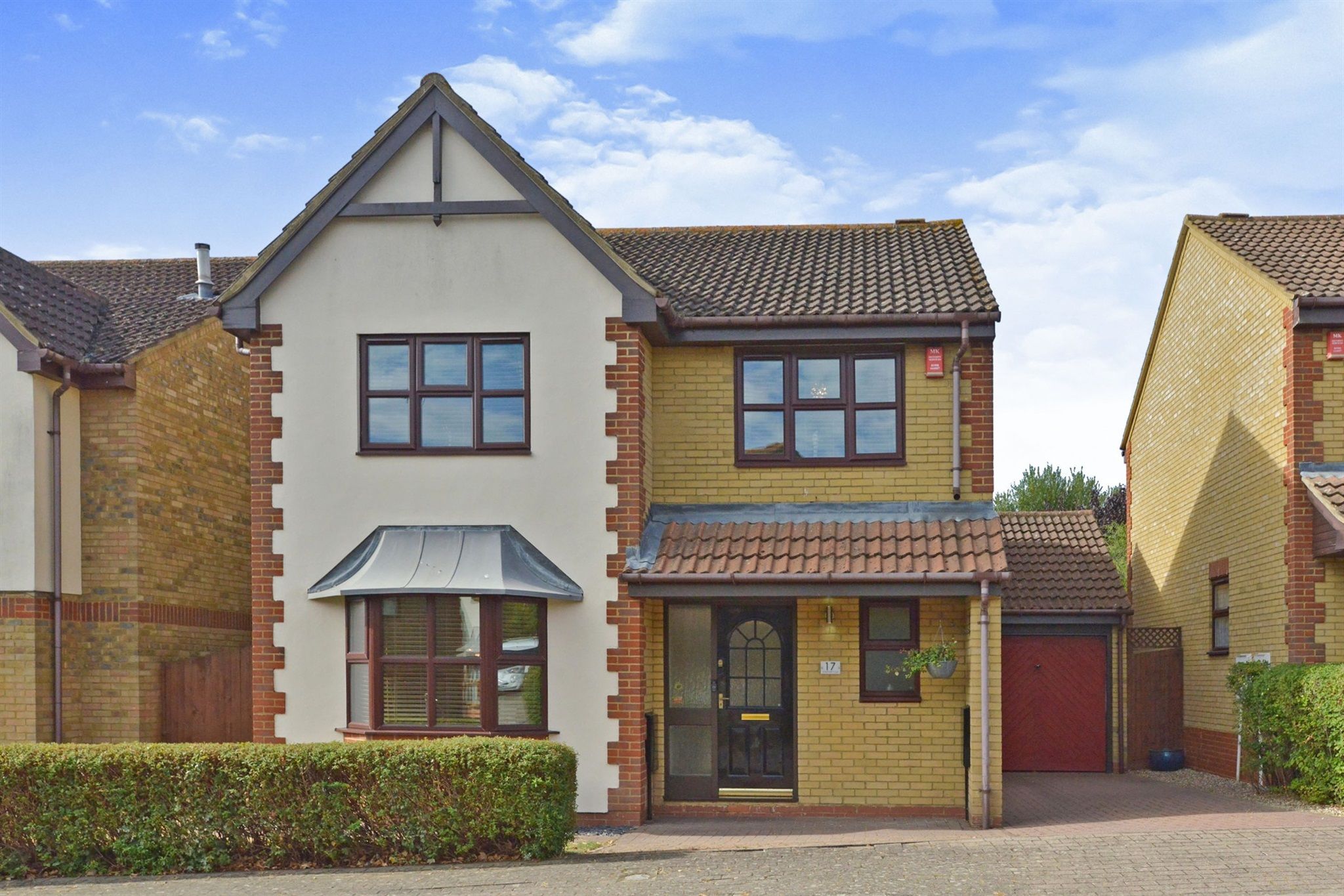 4 bed detached house for sale in Sharkham Court, Tattenhoe, Milton