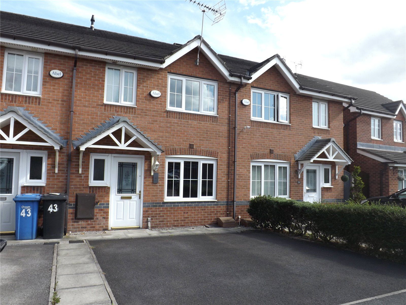 3 bed town house for sale in Snowberry Crescent, Warrington, Cheshire