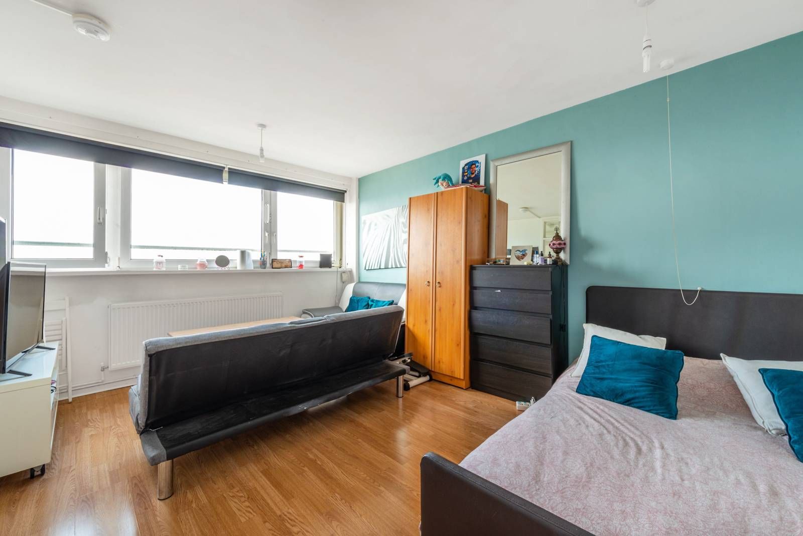 Queensdale Crescent, Ladbroke Grove, London W11  