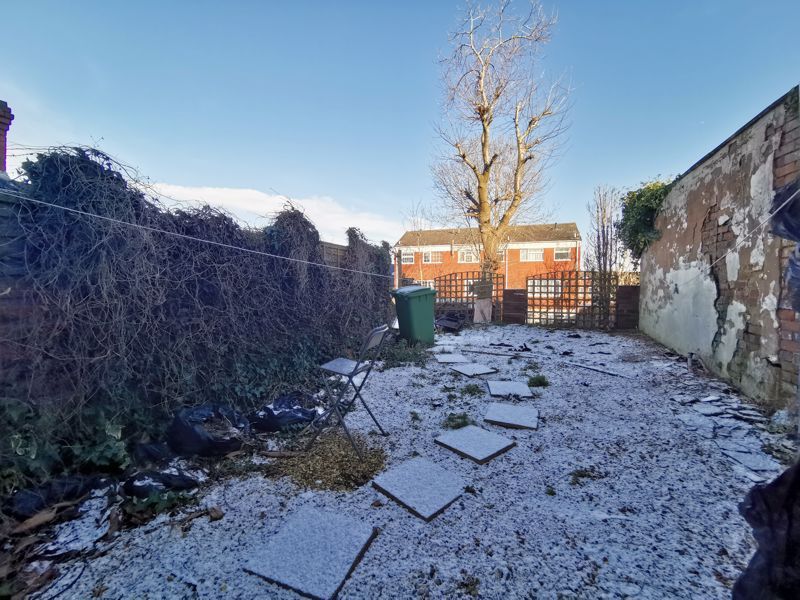 2 bed terraced house for sale in Stourbridge, Lye, Crabbe Street DY9