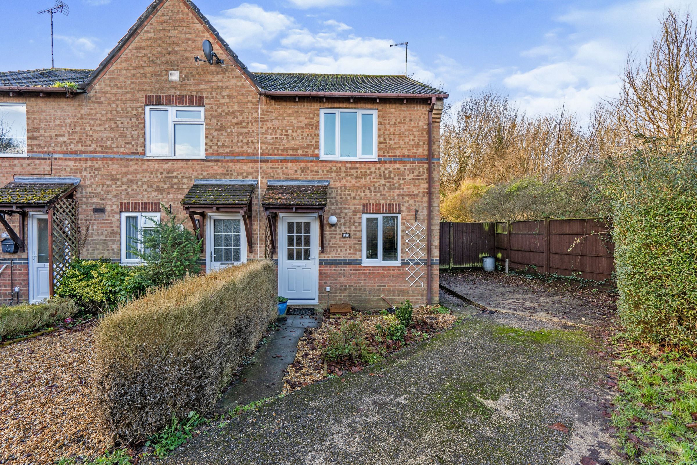 2 bed end terrace house for sale in The Gulls, Marchwood, Southampton