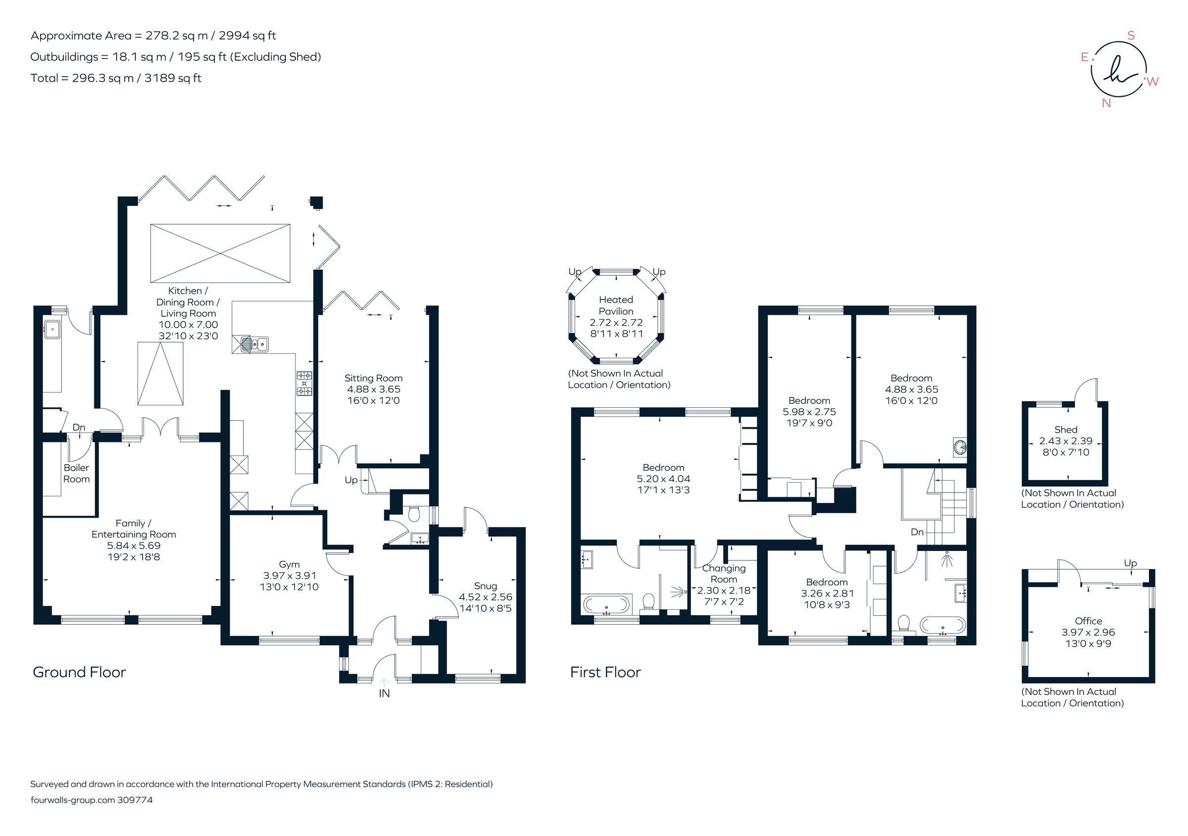 4 bed detached house for sale in Elvetham Road, Fleet, Hampshire GU51