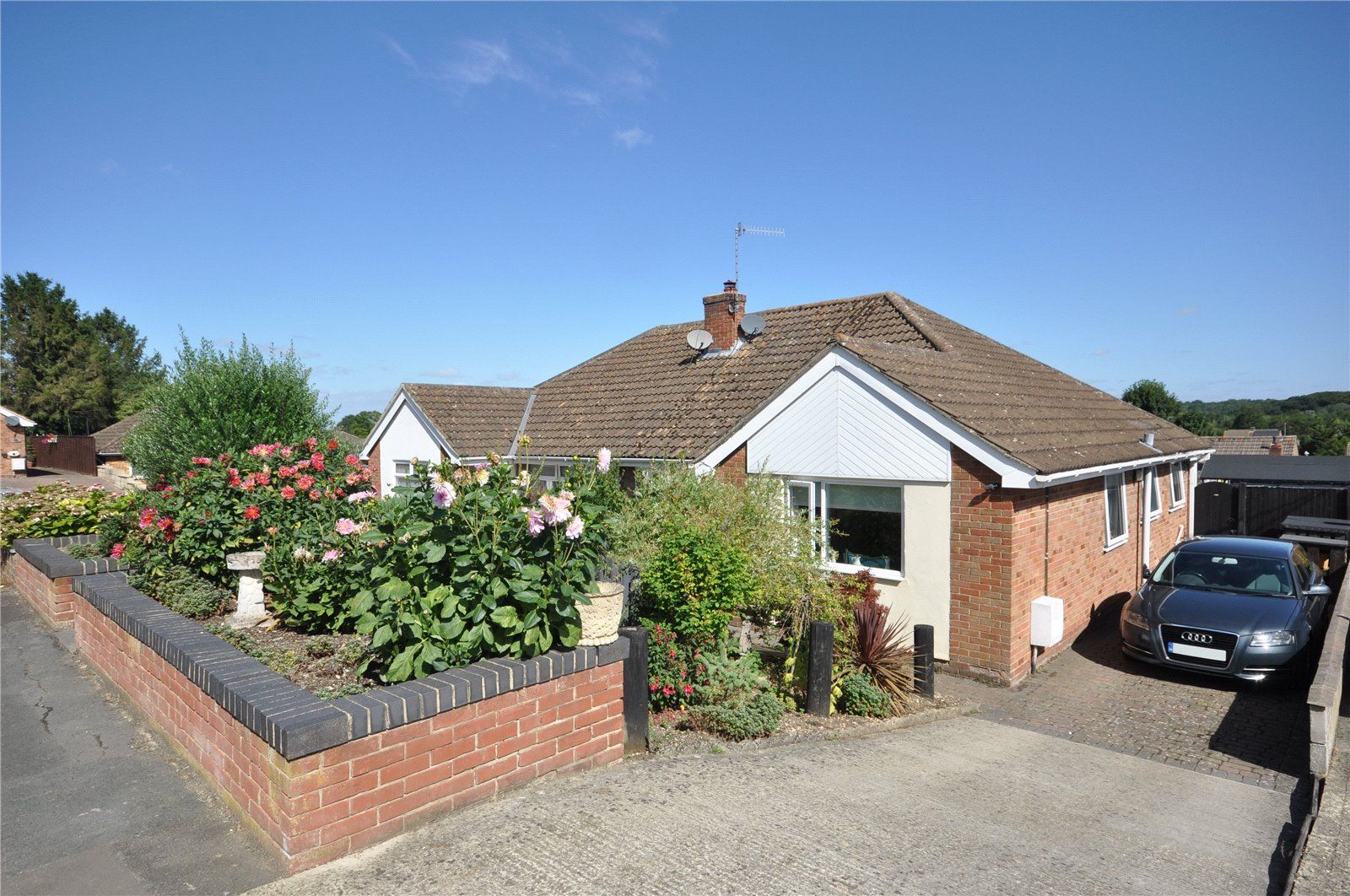 3 bed bungalow for sale in Newland Road, Swindon, Wiltshire SN25 Zoopla