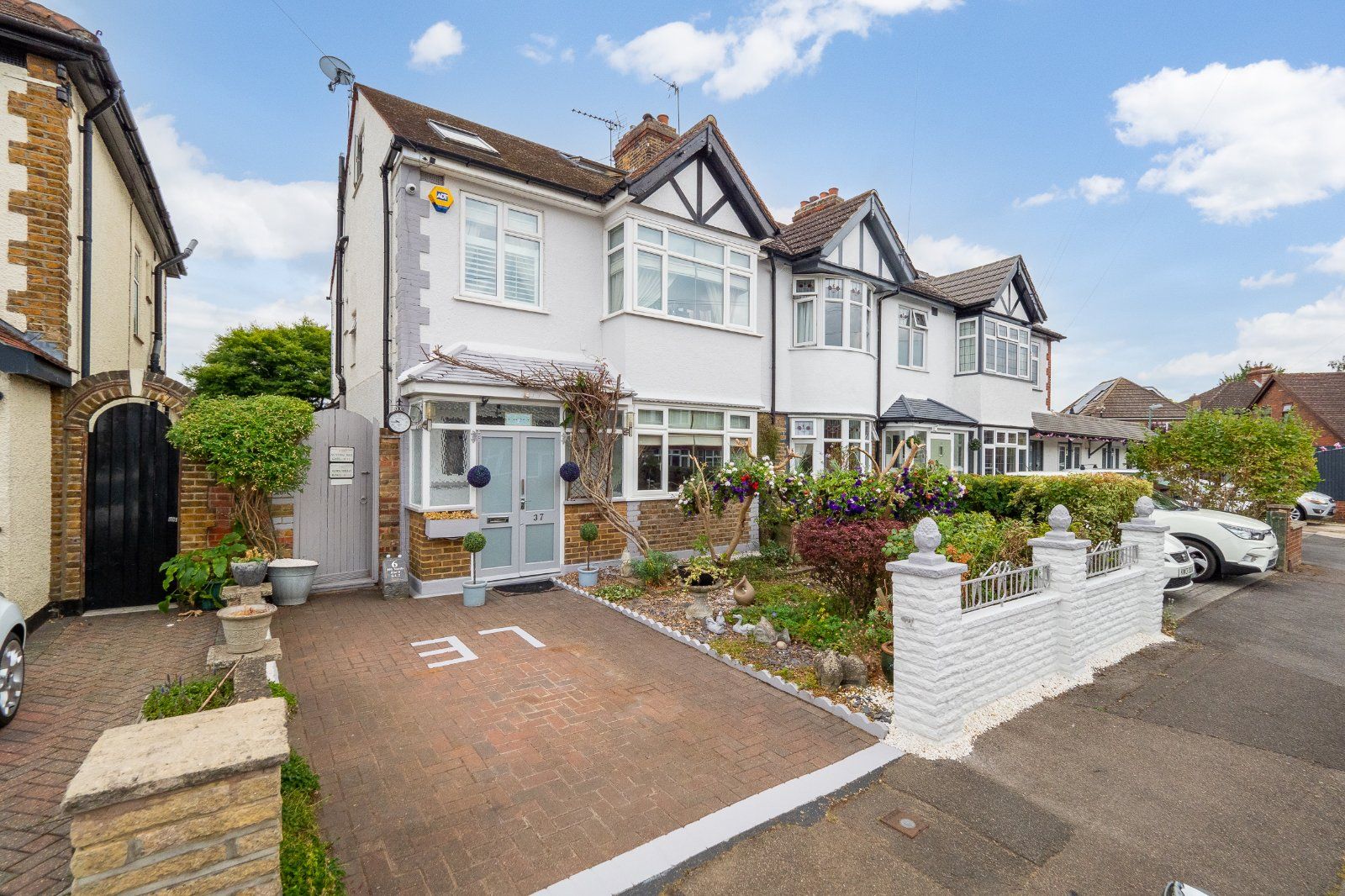 3 bed end terrace house for sale in Carlton Crescent, Cheam, Sutton SM3