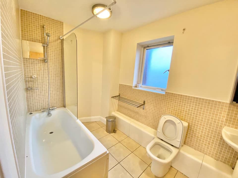 8 bed terraced house for sale in Gillott Road, Birmingham B16 Zoopla
