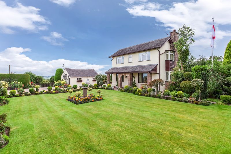 4 bed detached house for sale in Crowborough Road, Lask Edge