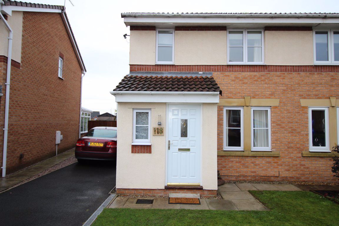 3 bed semidetached house to rent in Valley Drive, Carleton Grange